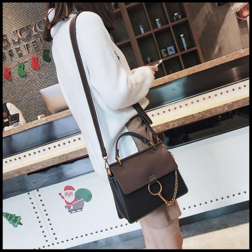 🆕🆕🆕 NEW ELLA O Ring Chain Buckle Crossbody - Picture 6 of 7